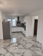  Na predaj 4- izbový  rodinný dom v Golianove