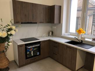 Na predaj prerobený 1-izbový byt v centre obci Dvory nad Žitavou