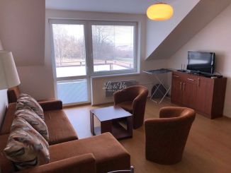 Na predaj veľký apartmán v Podhájskej